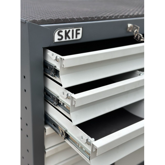 Тележка инструментальная СКИФ 40″ 13 ящиков SKIF4013
